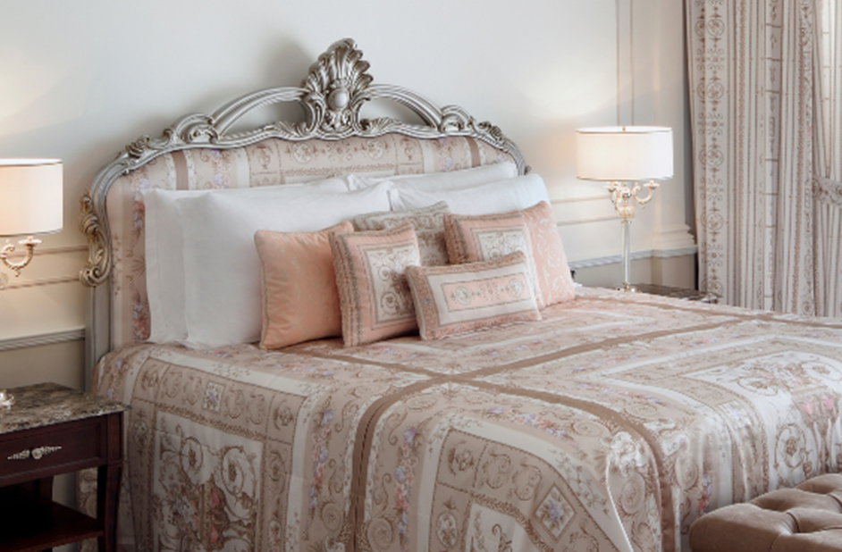 Stay & Experience Palazzo Versace Dubai